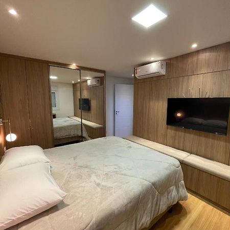 גראמדו Apartamento Espetacular, 2 Suites, A 30M Da Rua Coberta מראה חיצוני תמונה