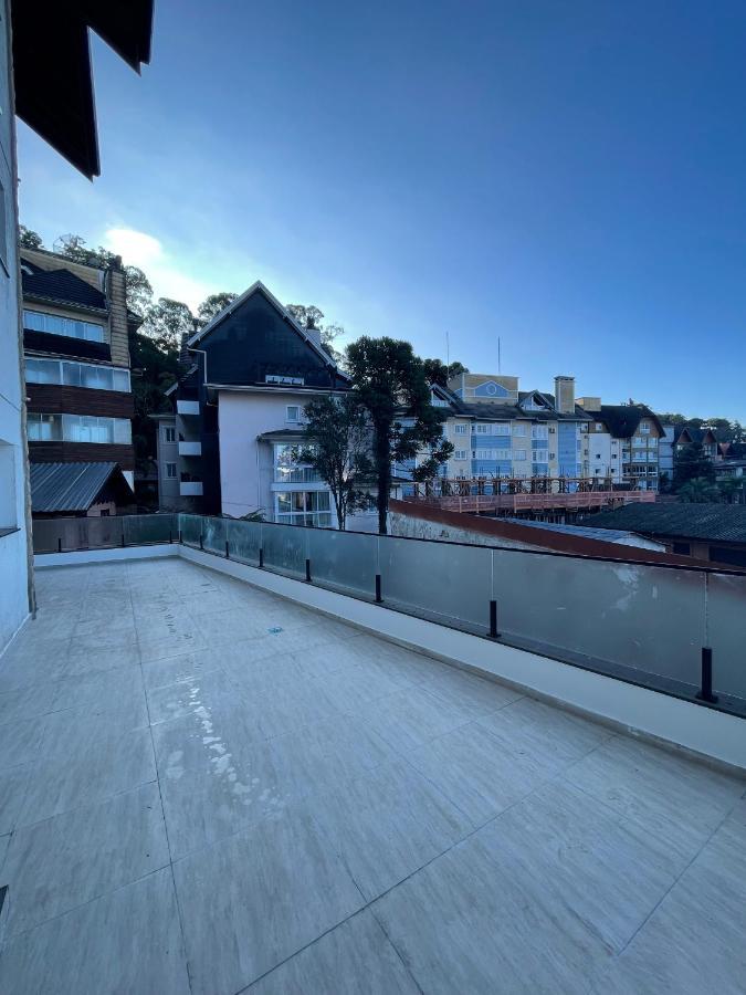 גראמדו Apartamento Espetacular, 2 Suites, A 30M Da Rua Coberta מראה חיצוני תמונה